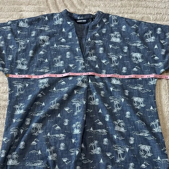 Lands' End Navy Short-Sleeve Island Print Tunic - Picture 8 of 9